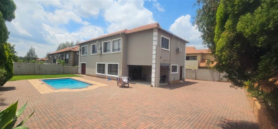 4 Bedroom Property for Sale in Kyalami Glen Estate Gauteng