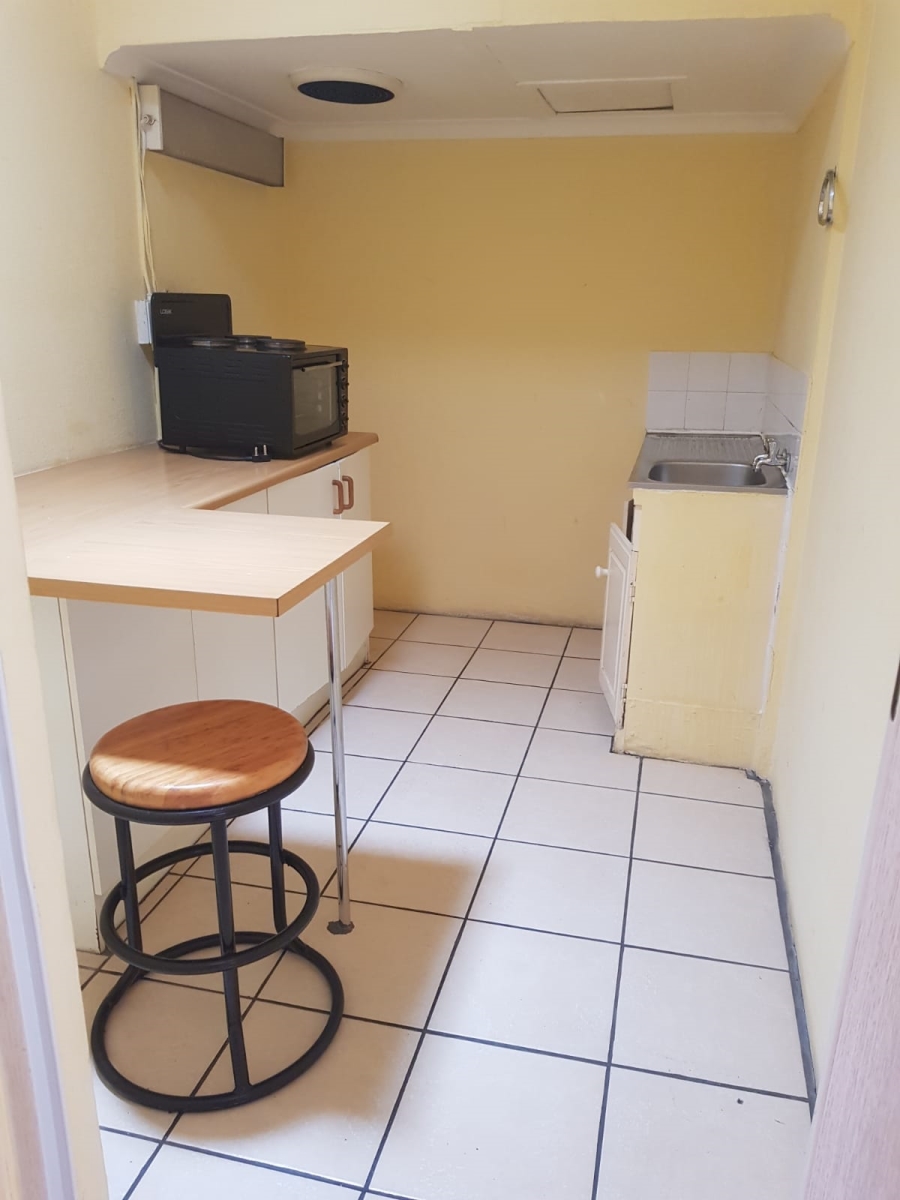 To Let 1 Bedroom Property for Rent in Johannesburg Gauteng