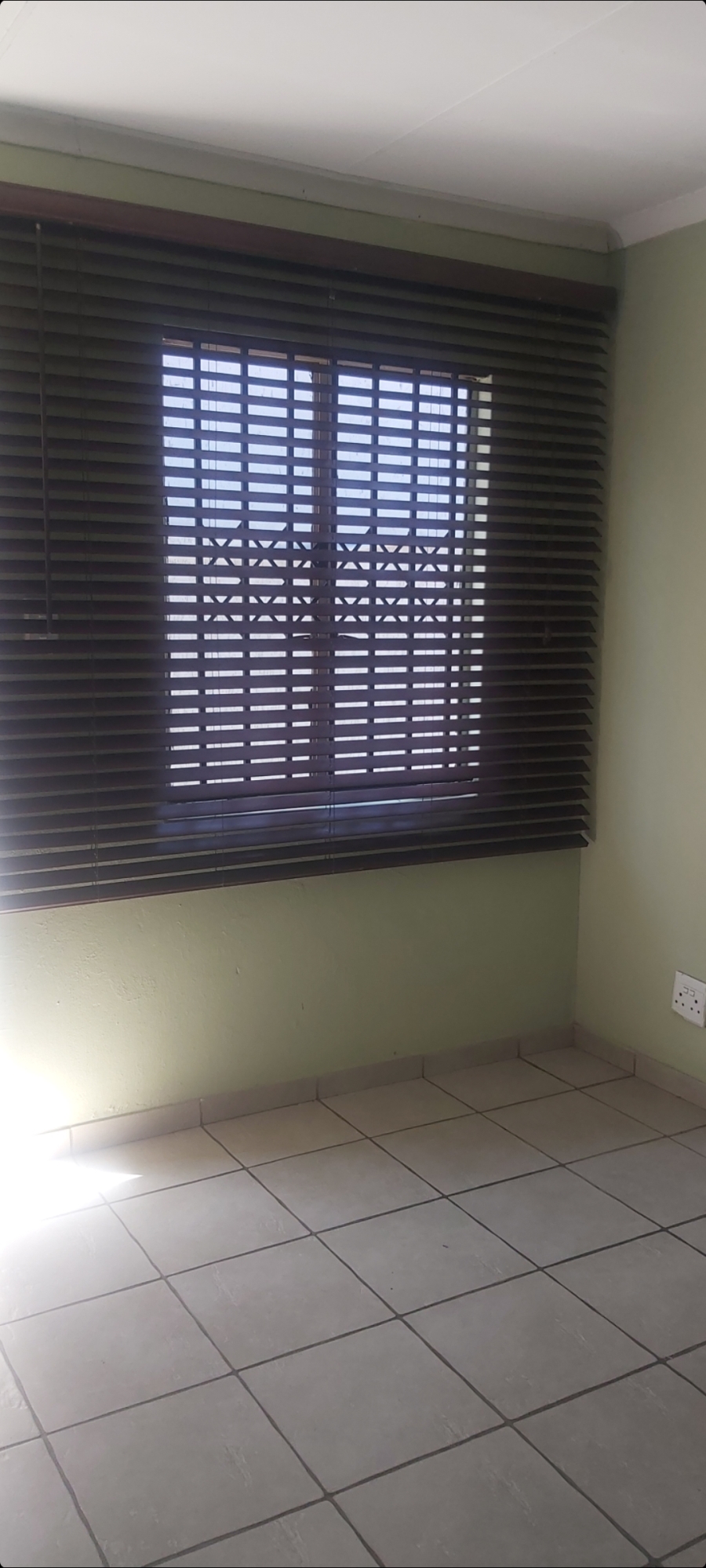 Room for rent in Windmill Park Gauteng. Listed by PropertyCentral