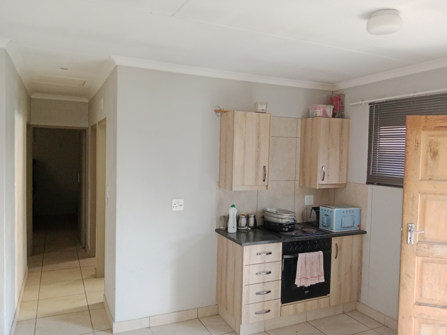 3 Bedroom Property for Sale in Andeon Gauteng