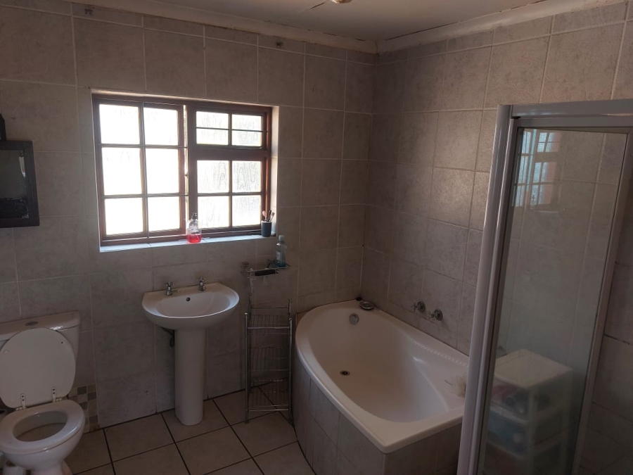 Room for rent in Sasolburg Free State. Listed by PropertyCentral