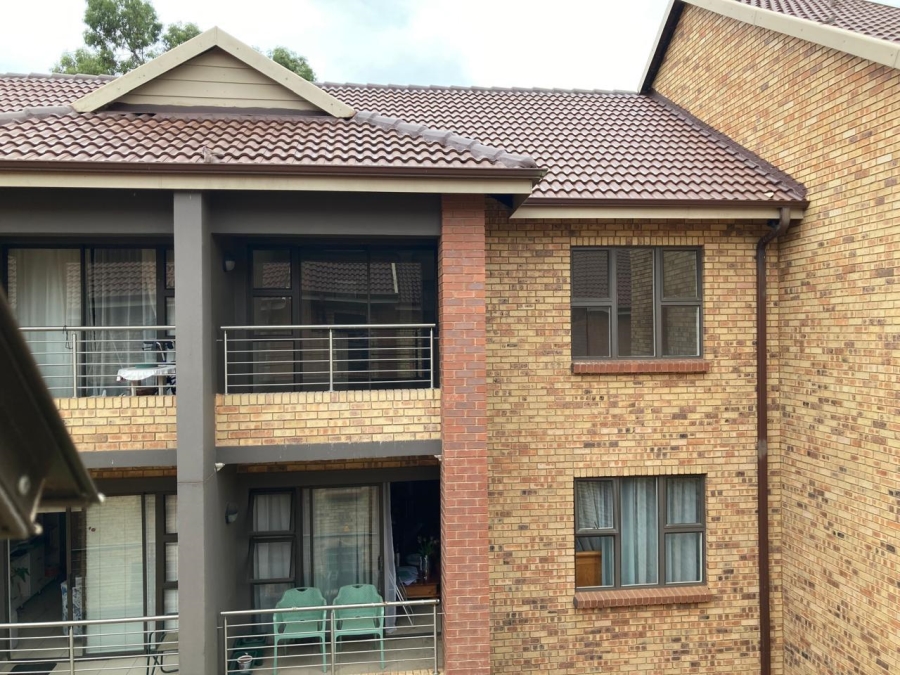 Room for rent in Equestria Gauteng. Listed by PropertyCentral