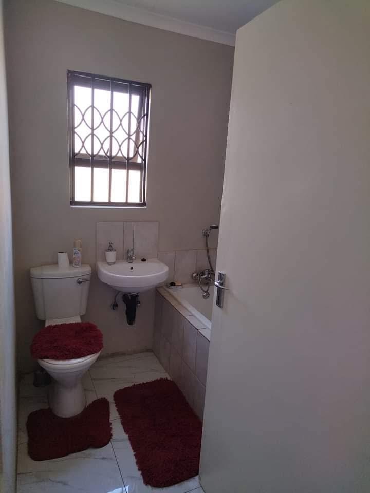 3 Bedroom Property for Sale in Dawn Park Gauteng