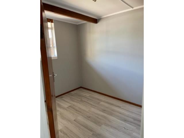 To Let 2 Bedroom Property for Rent in Brummeria Gauteng