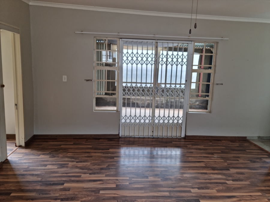 To Let 2 Bedroom Property for Rent in Horison Gauteng