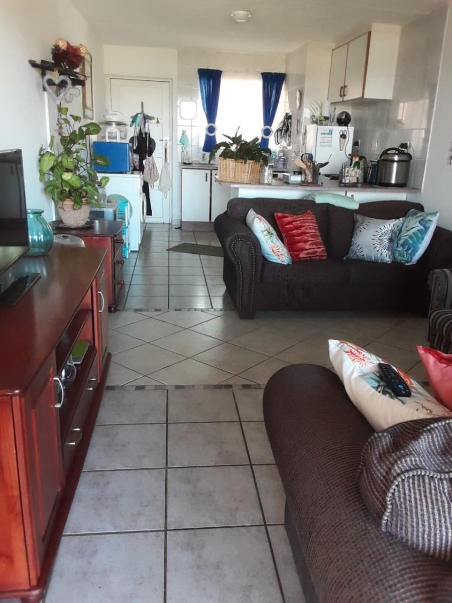 To Let 2 Bedroom Property for Rent in Manaba Beach KwaZulu-Natal