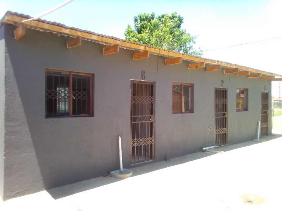 Room for rent in Garankuwa Gauteng. Listed by PropertyCentral