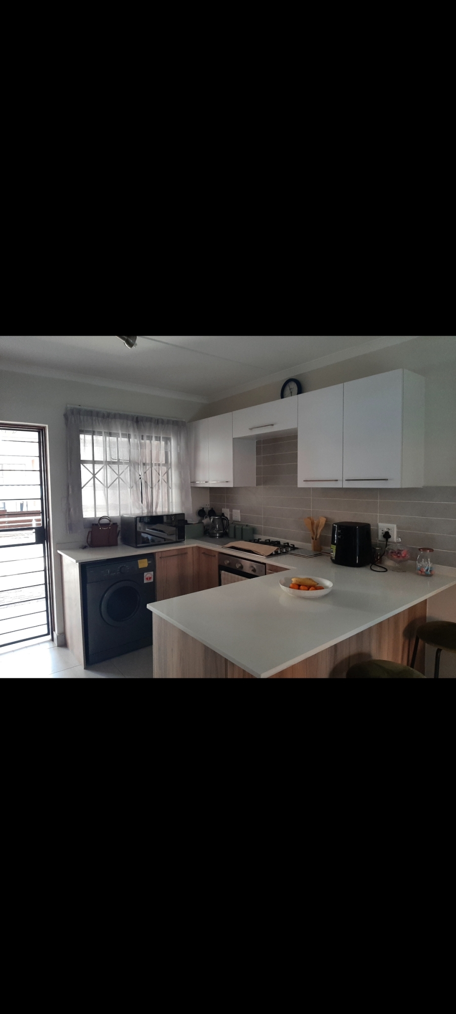 To Let 1 Bedroom Property for Rent in Modderfontein Industrial Gauteng