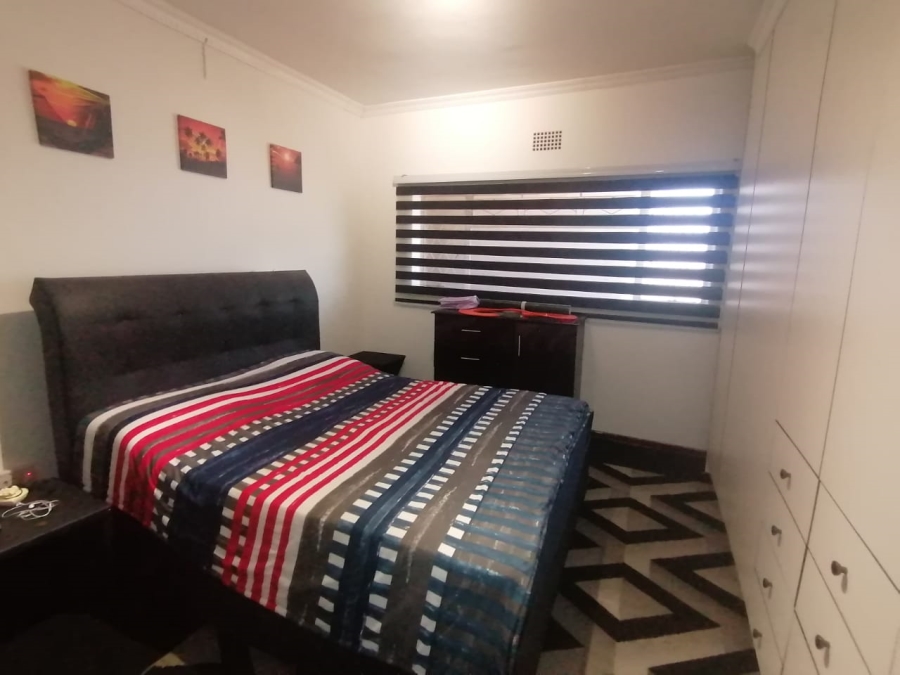 To Let  Bedroom Property for Rent in Florida Gauteng