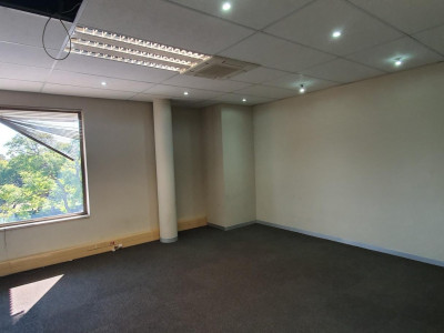 To Let commercial Property for Rent in Nieuw Muckleneuk Gauteng