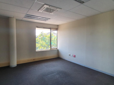 To Let commercial Property for Rent in Nieuw Muckleneuk Gauteng