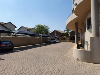 To Let  Bedroom Property for Rent in Garsfontein Gauteng