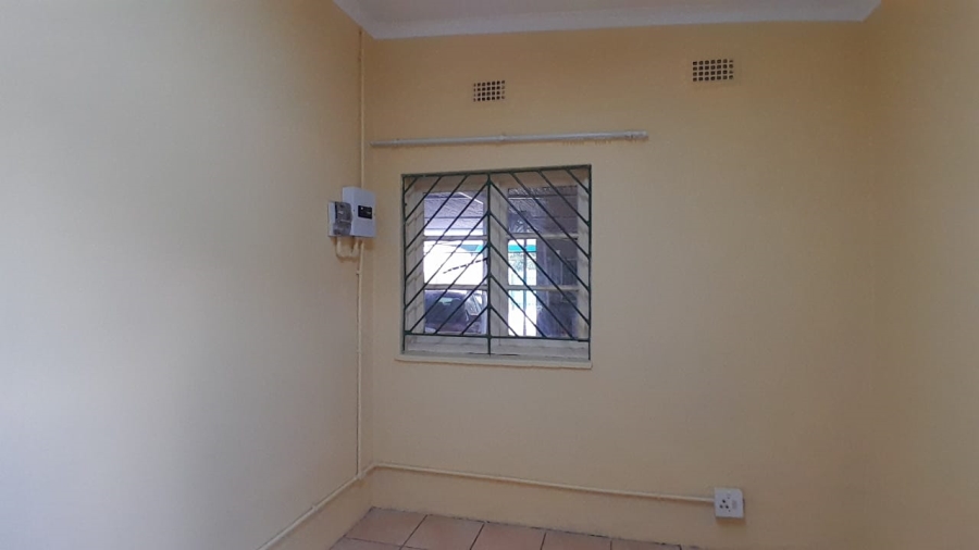 Room for rent in Capital Park Gauteng. Listed by PropertyCentral