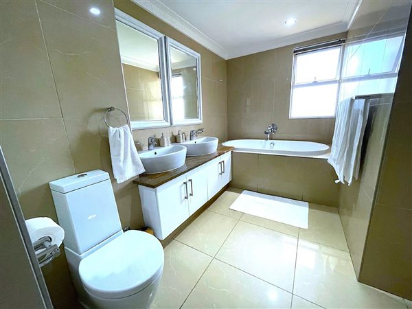 1 Bedroom Property for Sale in Point Waterfront KwaZulu-Natal