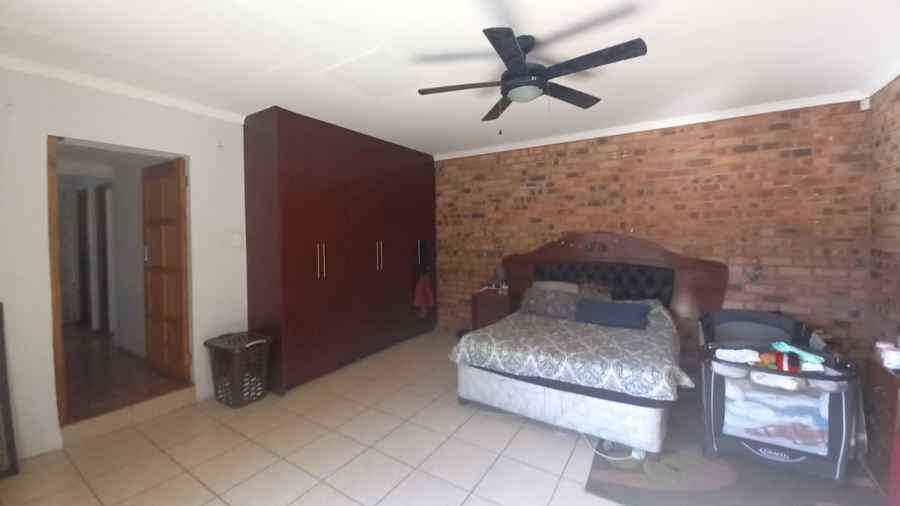 3 Bedroom Property for Sale in Aerorand Mpumalanga