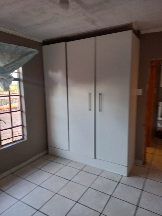 To Let 3 Bedroom Property for Rent in Soshanguve HH Gauteng