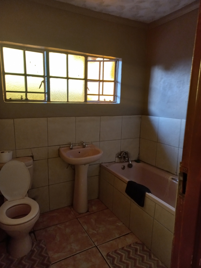 To Let 3 Bedroom Property for Rent in Soshanguve HH Gauteng