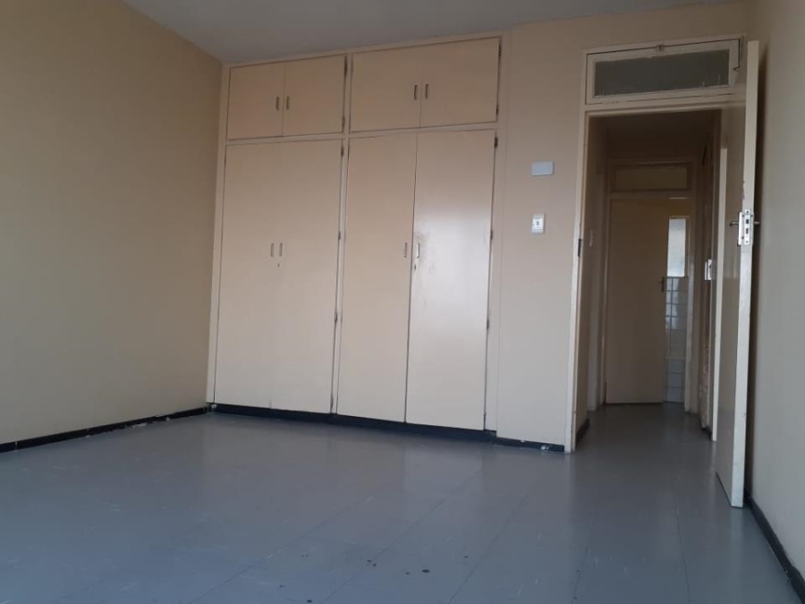 To Let 2 Bedroom Property for Rent in Hillbrow Gauteng