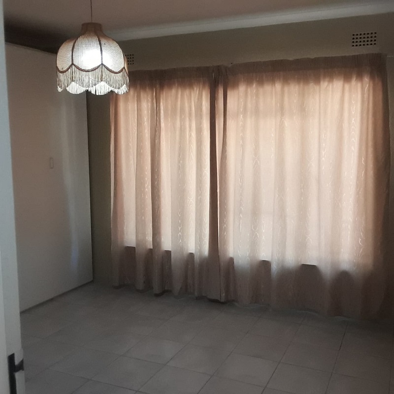 To Let 1 Bedroom Property for Rent in Bromhof Gauteng