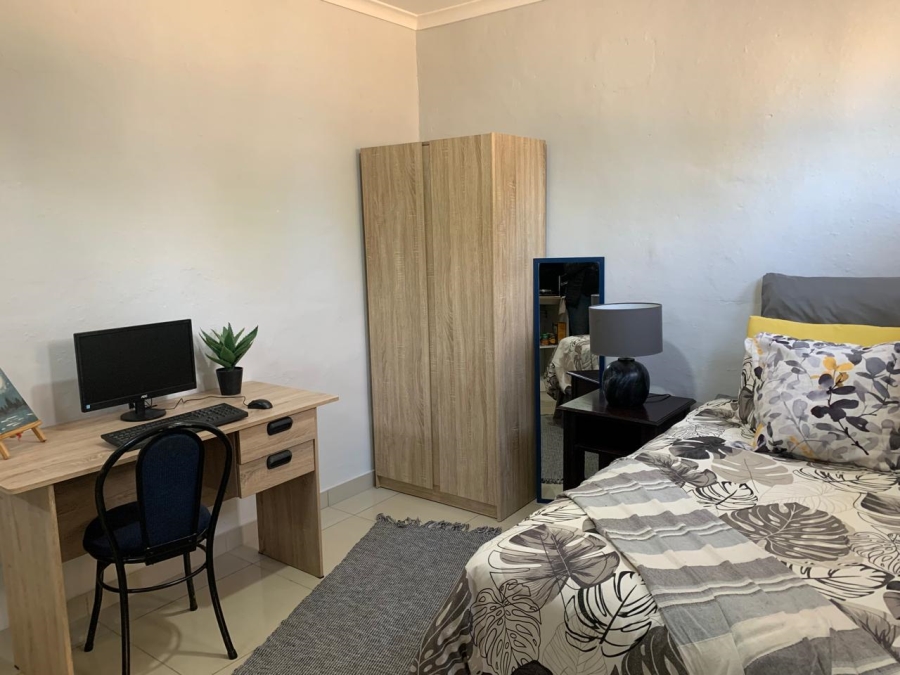 Room for rent in Ferndale Gauteng. Listed by PropertyCentral