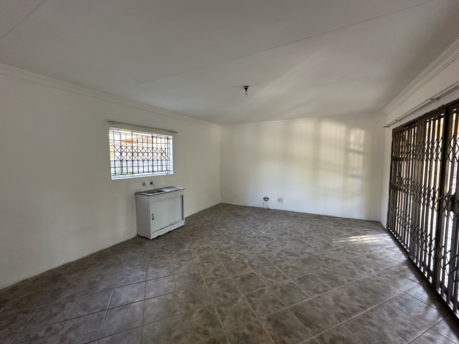 Room for rent in Delville Gauteng. Listed by PropertyCentral