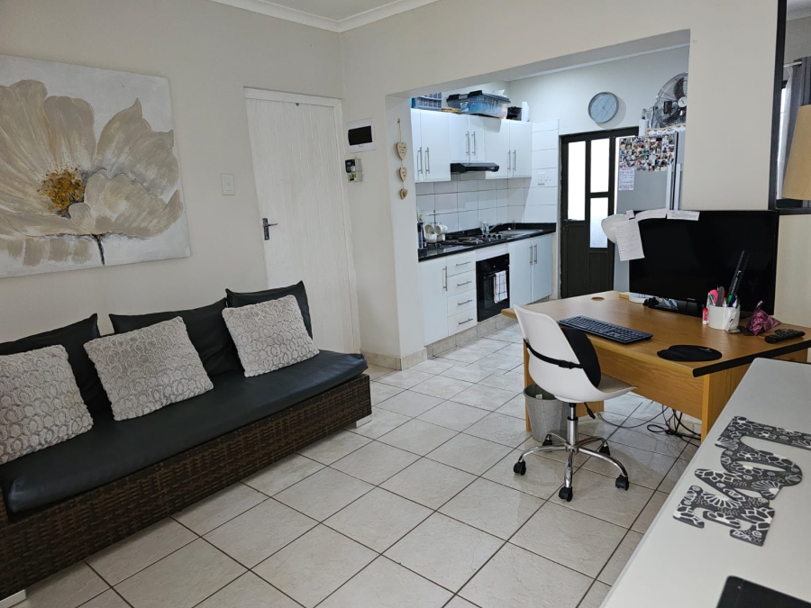 To Let 1 Bedroom Property for Rent in Umhlanga Rocks KwaZulu-Natal