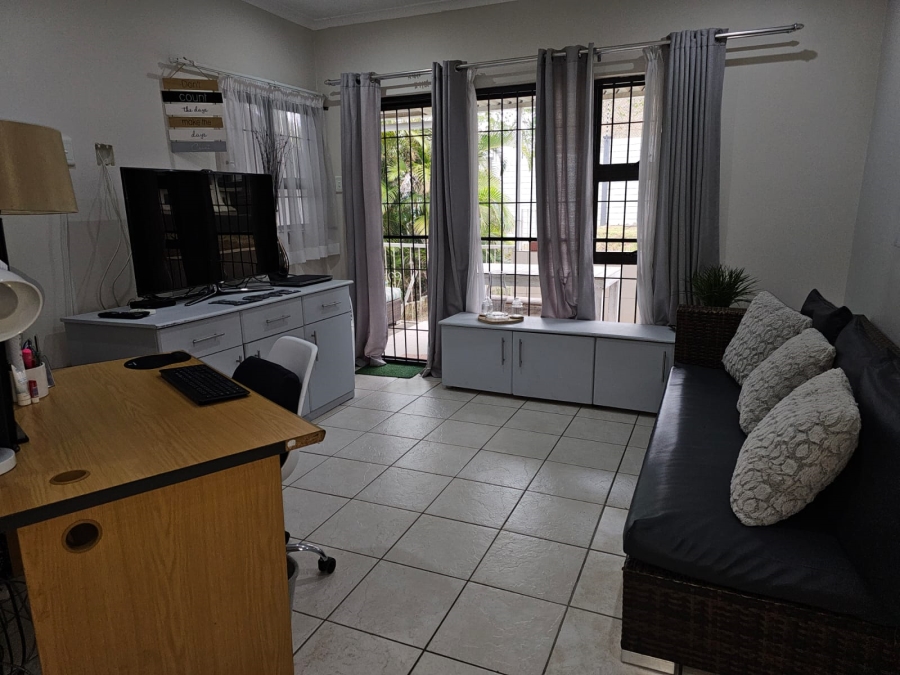 To Let 1 Bedroom Property for Rent in Umhlanga Rocks KwaZulu-Natal