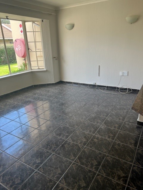 Room for rent in Ormonde Gauteng. Listed by PropertyCentral