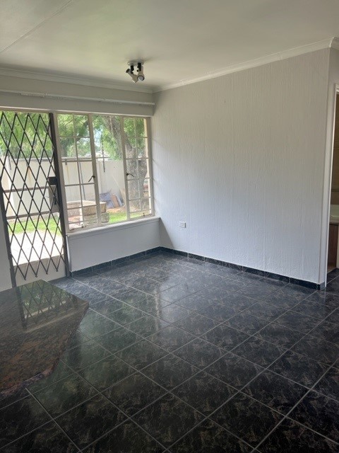 Room for rent in Ormonde Gauteng. Listed by PropertyCentral