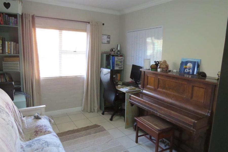 3 Bedroom Property for Sale in Stilbaai Wes Western Cape