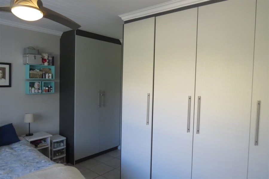 3 Bedroom Property for Sale in Stilbaai Wes Western Cape