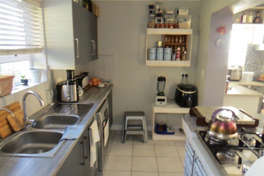 3 Bedroom Property for Sale in Stilbaai Wes Western Cape