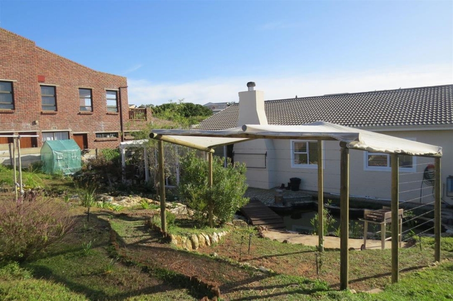 3 Bedroom Property for Sale in Stilbaai Wes Western Cape