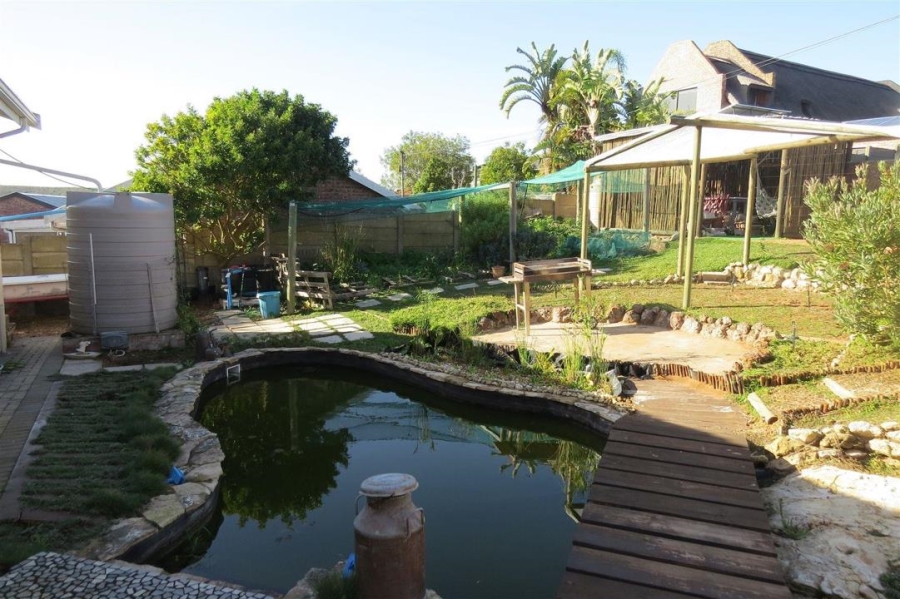 3 Bedroom Property for Sale in Stilbaai Wes Western Cape