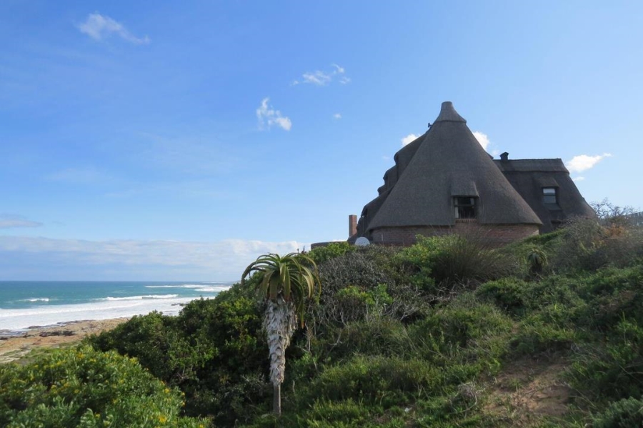 4 Bedroom Property for Sale in Stilbaai Wes Western Cape