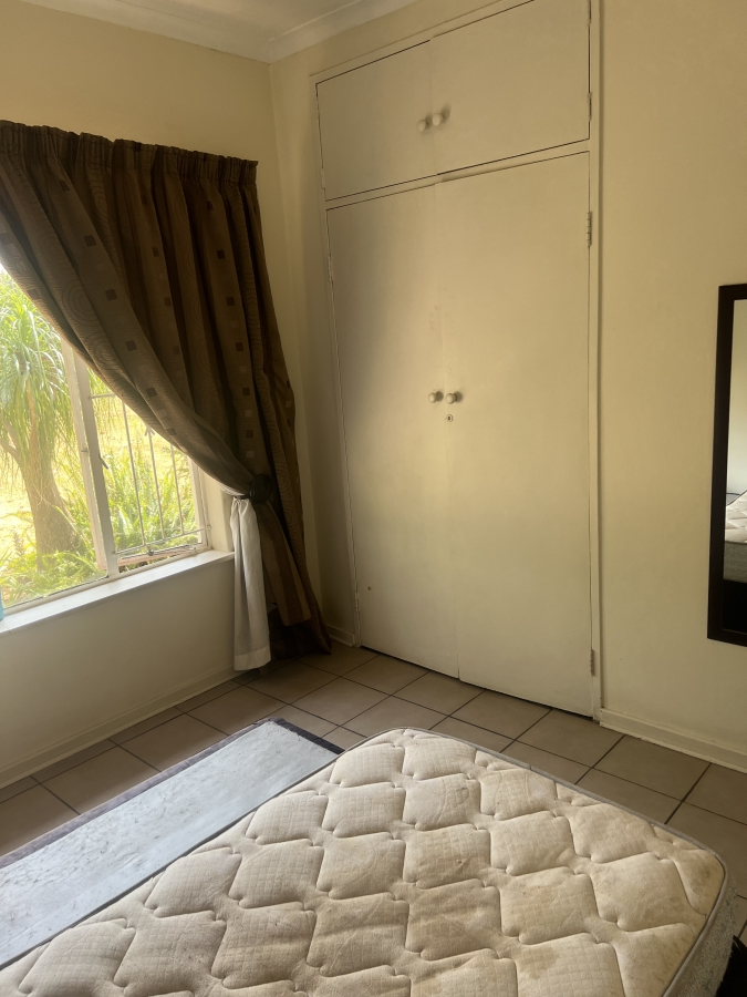 To Let  Bedroom Property for Rent in Helderkruin Gauteng