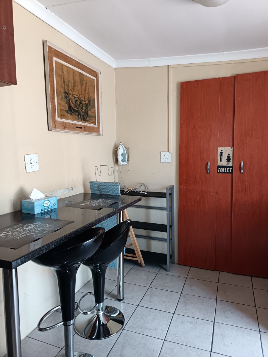 To Let 1 Bedroom Property for Rent in Valhalla Gauteng