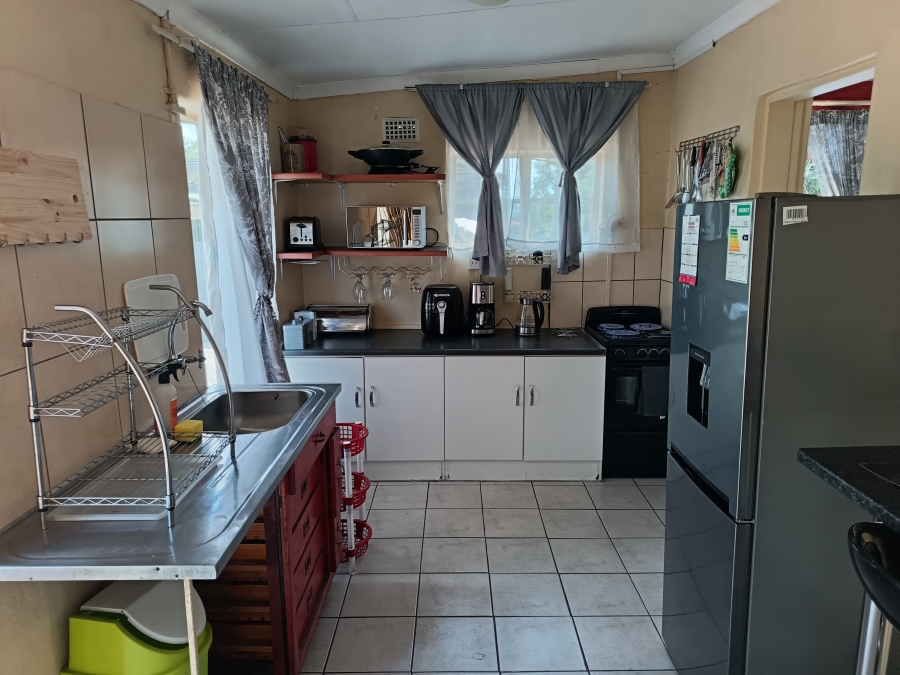 To Let 1 Bedroom Property for Rent in Valhalla Gauteng