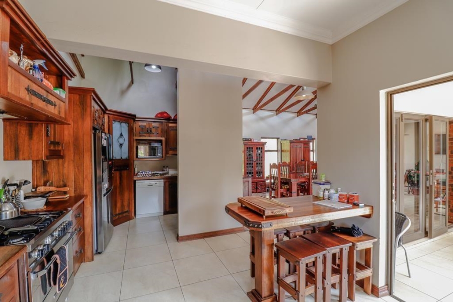 4 Bedroom Property for Sale in Eldo Lakes Estate Gauteng