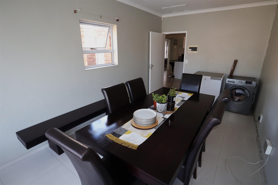 2 Bedroom Property for Sale in Sirroccos Western Cape