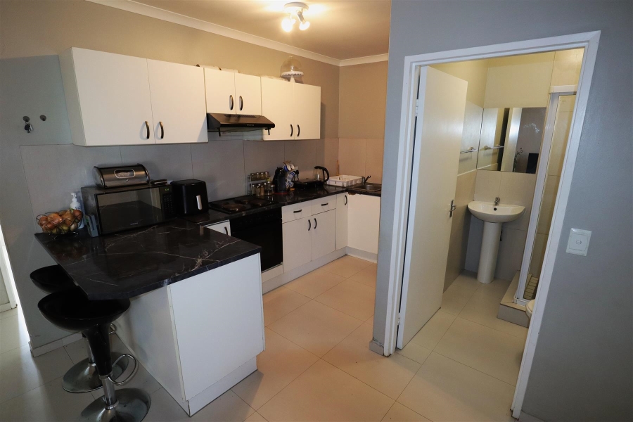 2 Bedroom Property for Sale in Sirroccos Western Cape