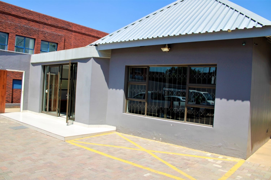 To Let commercial Property for Rent in Bramley Gauteng