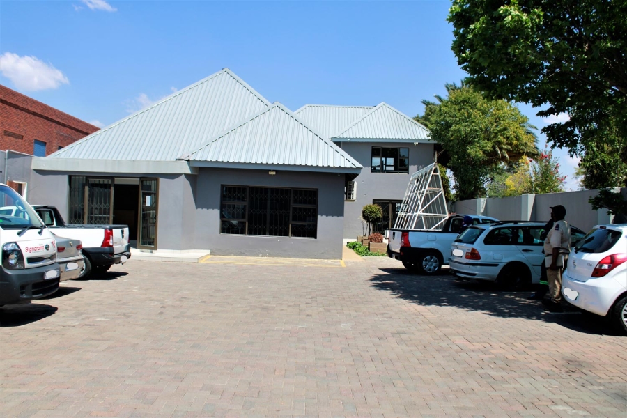 To Let commercial Property for Rent in Bramley Gauteng