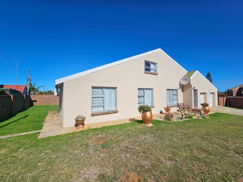 4 Bed House for Sale C Place Jeffreys Bay