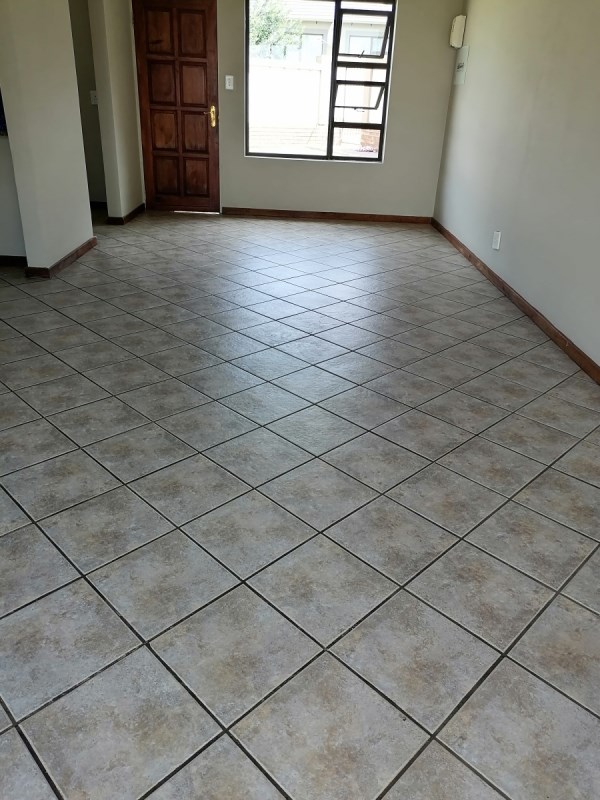 To Let 2 Bedroom Property for Rent in Kosmosdal Gauteng