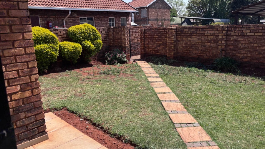 To Let 2 Bedroom Property for Rent in Clarina Gauteng