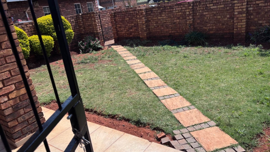 To Let 2 Bedroom Property for Rent in Clarina Gauteng