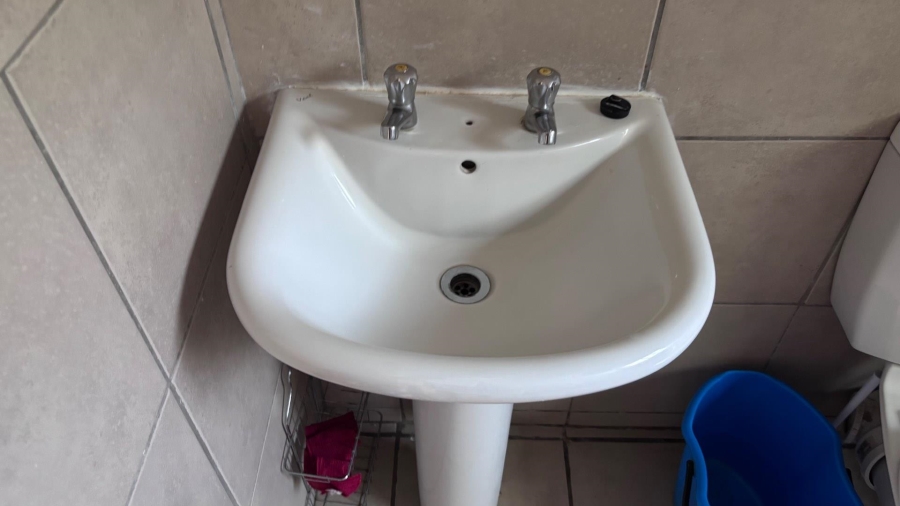 To Let 2 Bedroom Property for Rent in Clarina Gauteng