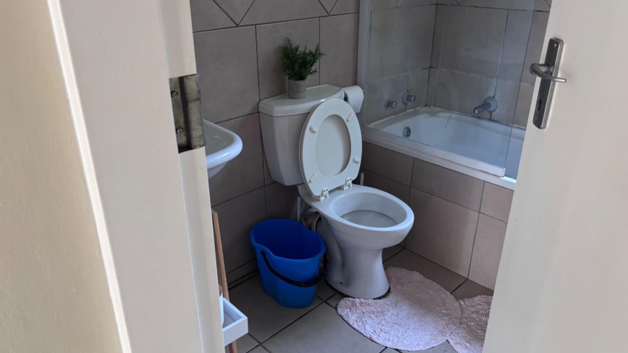 To Let 2 Bedroom Property for Rent in Clarina Gauteng