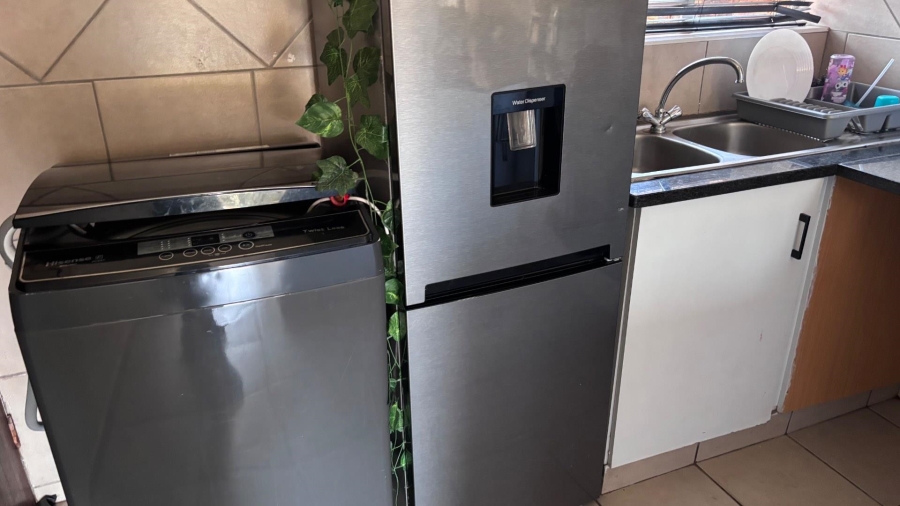 To Let 2 Bedroom Property for Rent in Clarina Gauteng